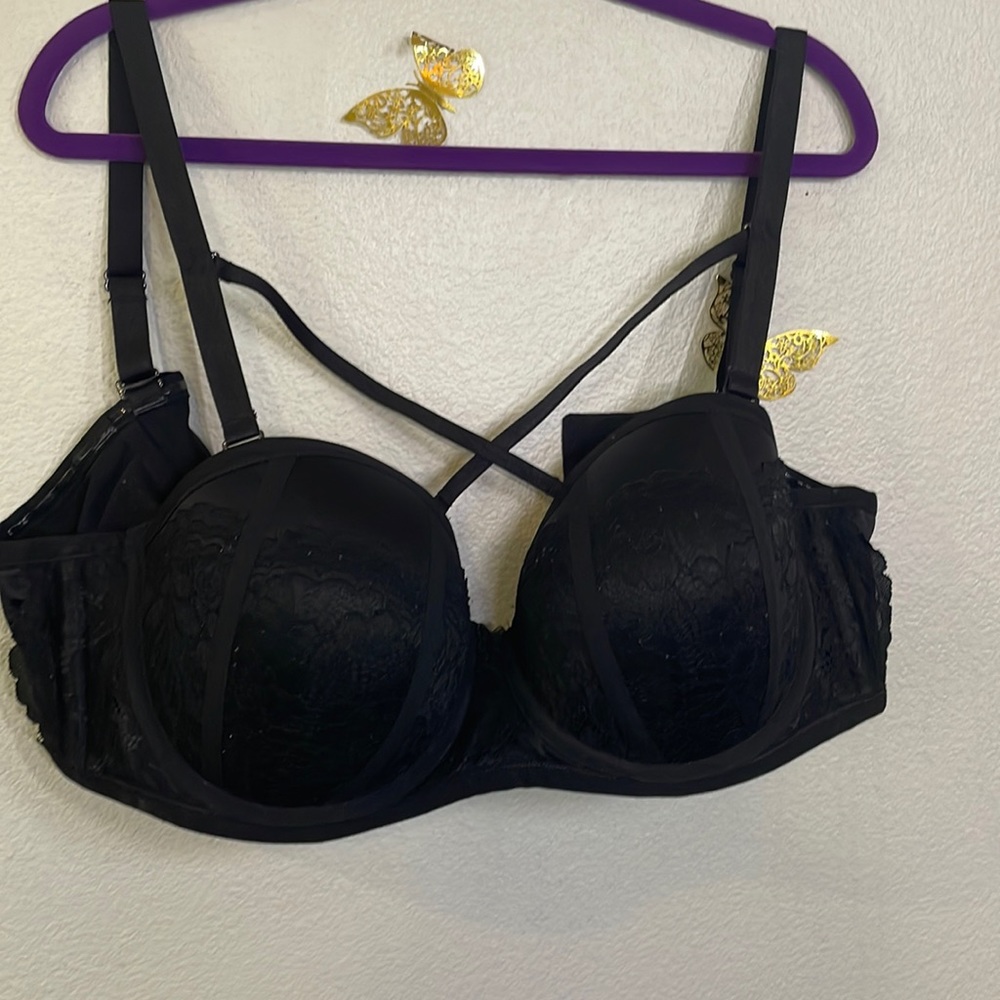 EUC-42DD Torrid Curve Strappy Push-up Bra. SUPER SEXY